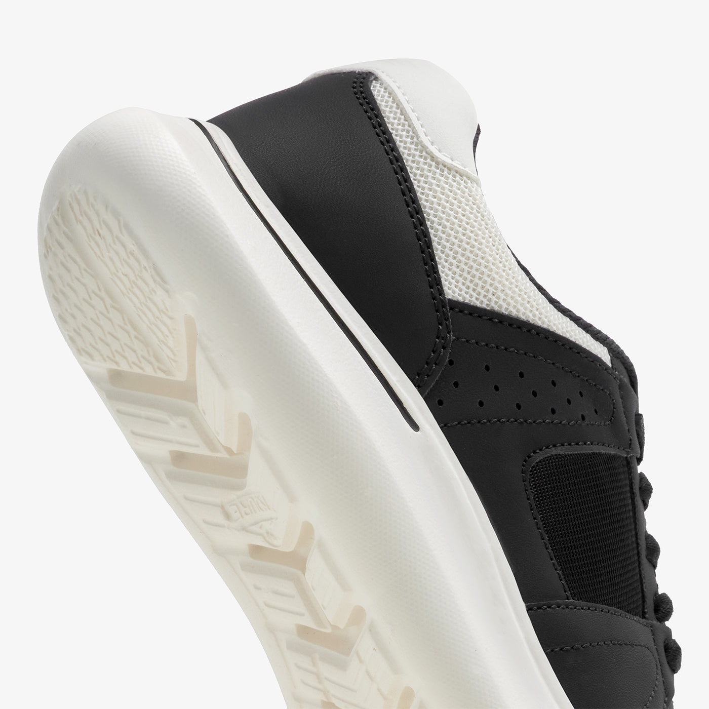 Women?s Contrast Sole Sneakers